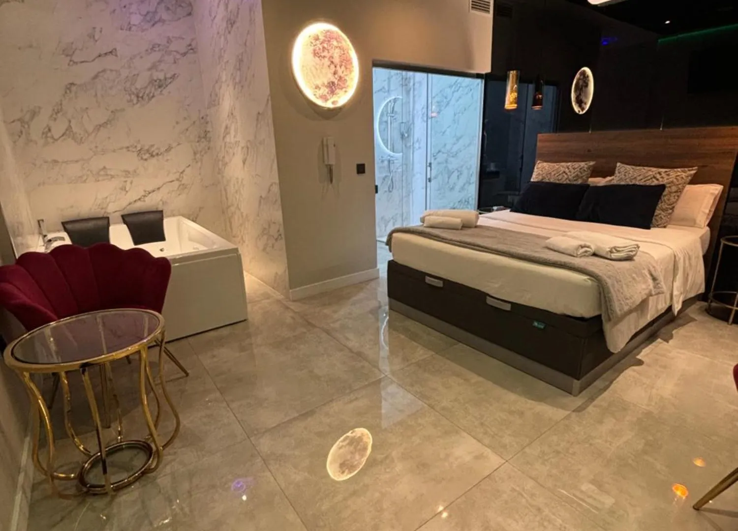 Daos Suites & Terrace Marbella 3*,  Spanien